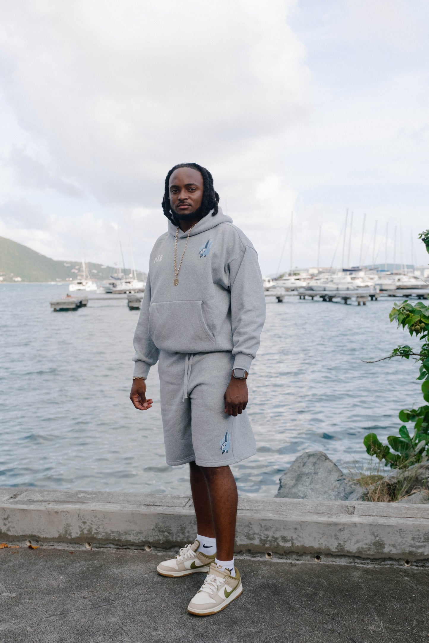 Block The Noise Shorts- Black & Flower Gray